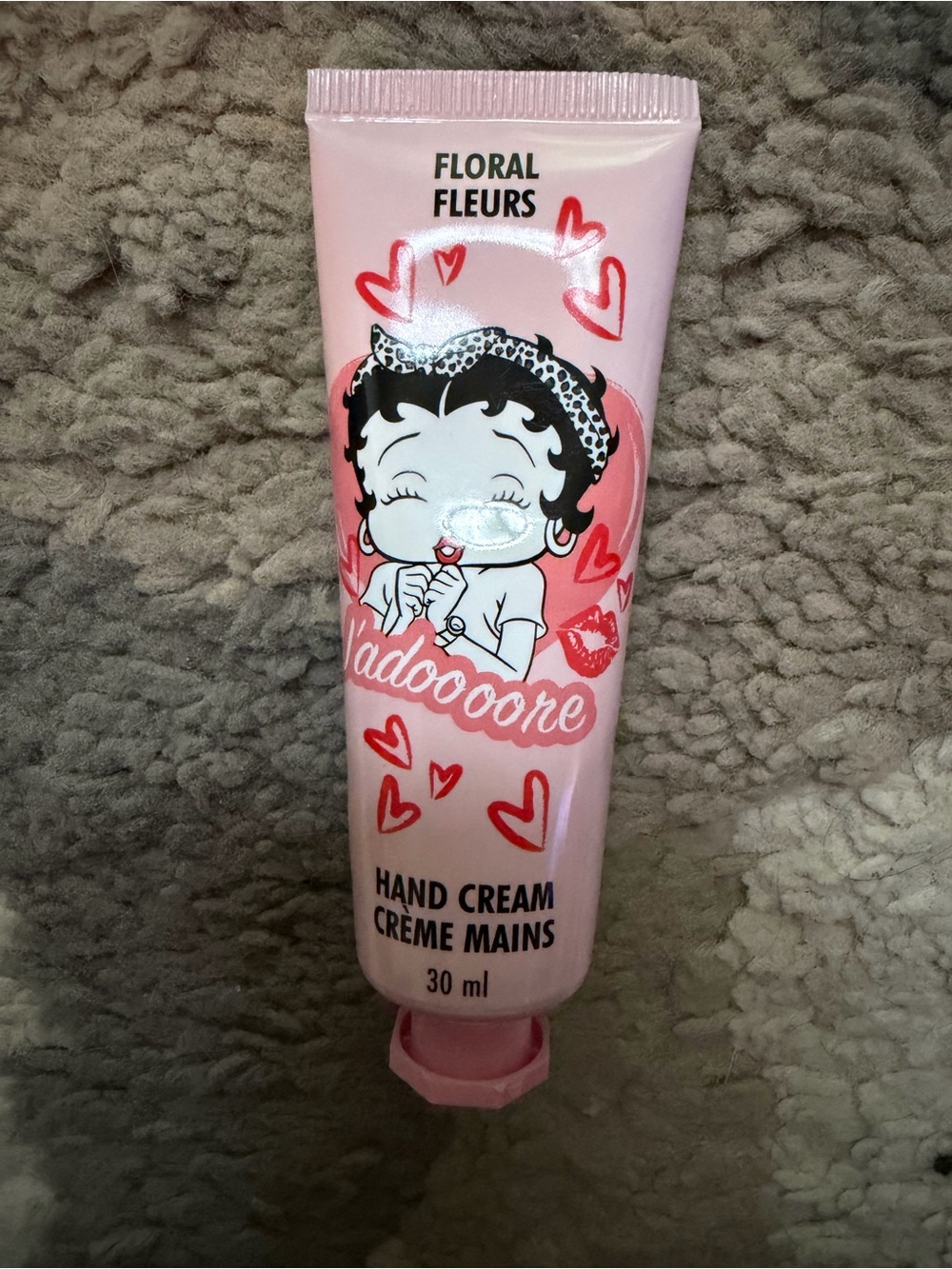Betty Boop Pink Floral Fleurs Hand Cream Tube